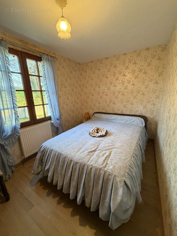 Maison à SAINT-CHRISTOPHE-DE-DOUBLE