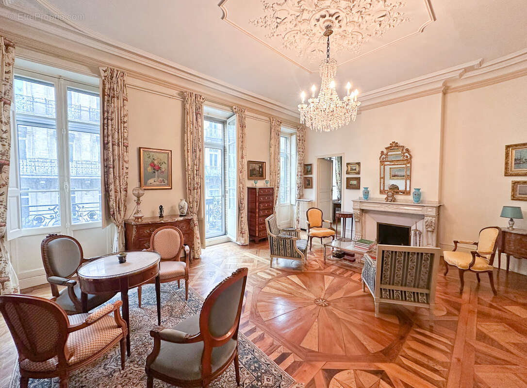 TOULOUSE centre, appartement 187 m2 - photo 2