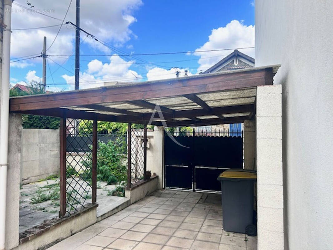 Maison à LE BOURGET