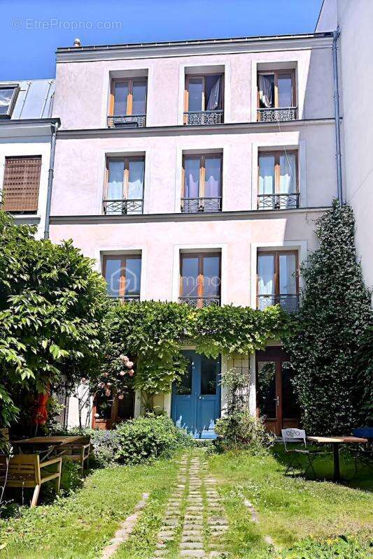 Appartement à PARIS-19E