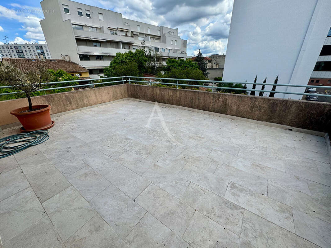 Maison Nimes 10 pièce(s) 322.96 m2 - photo 11
