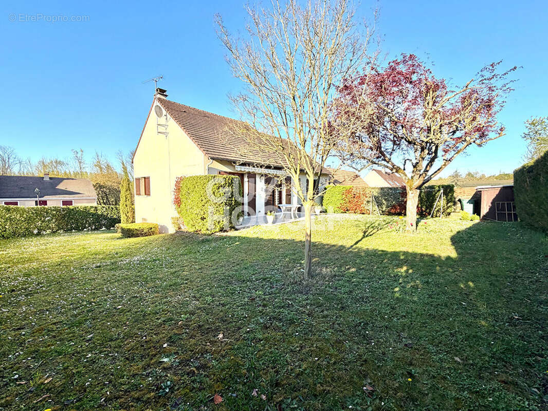 Maison à ORMOY