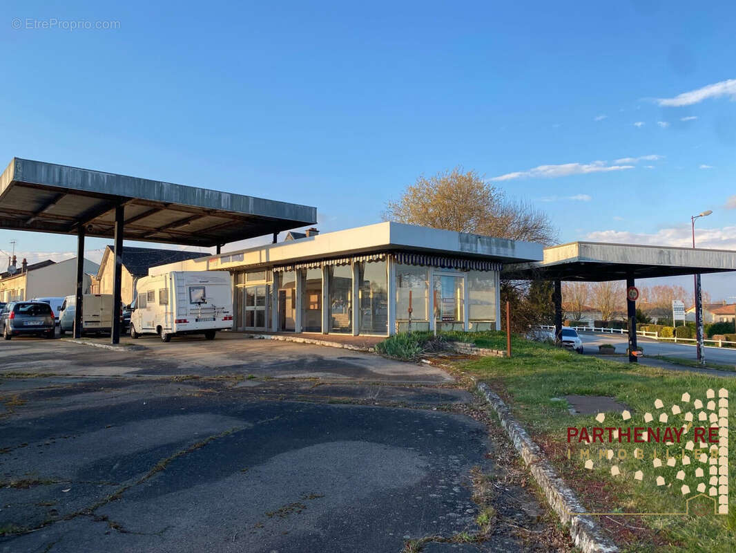 Terrain à CHATILLON-SUR-THOUET