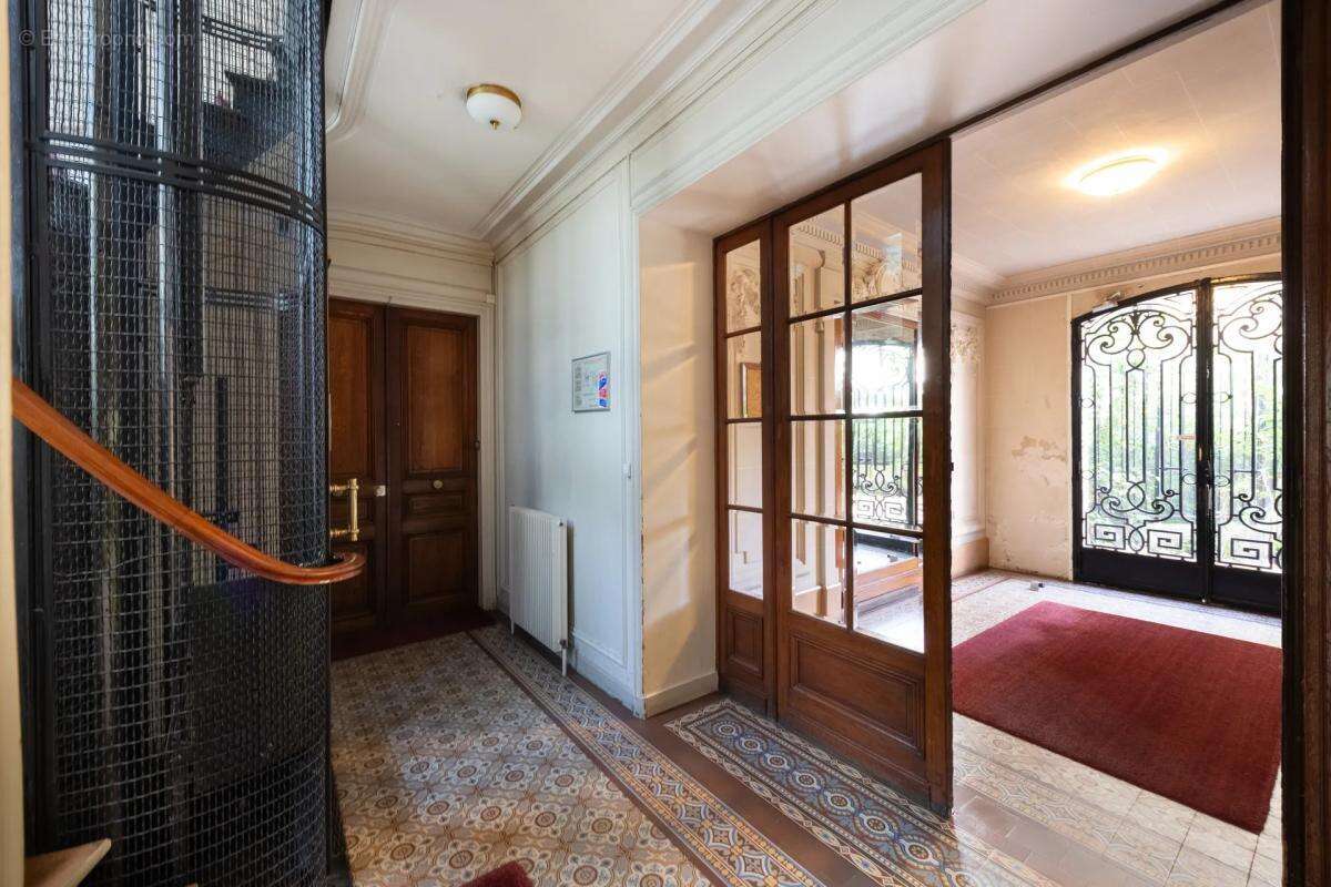 Appartement à PARIS-6E