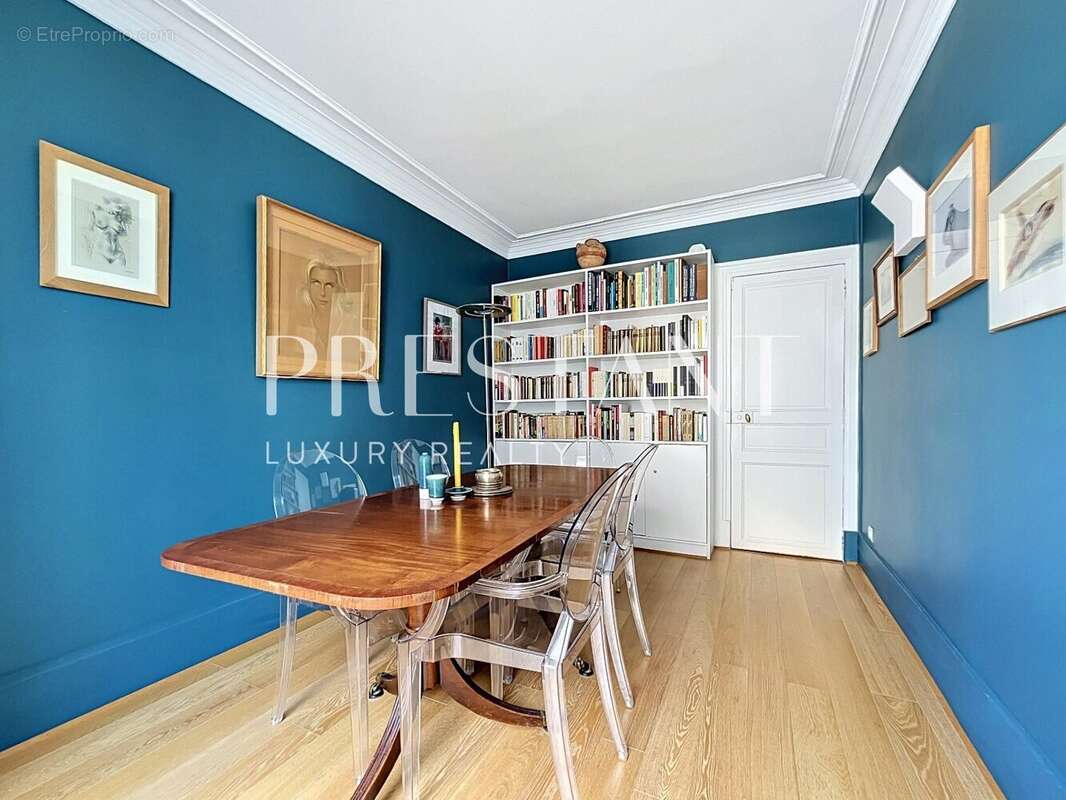 Appartement à PARIS-10E