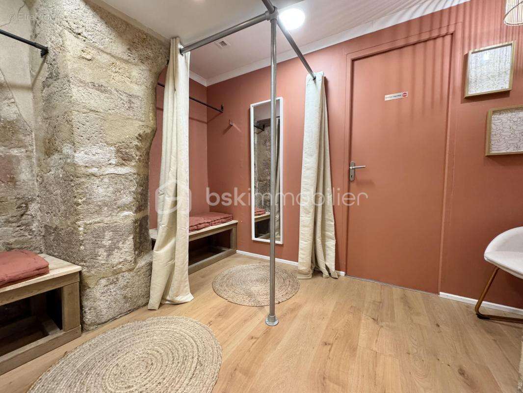 Opportunité unique au cœur de Béziers : Local commercial spacieux et moderne - photo 7