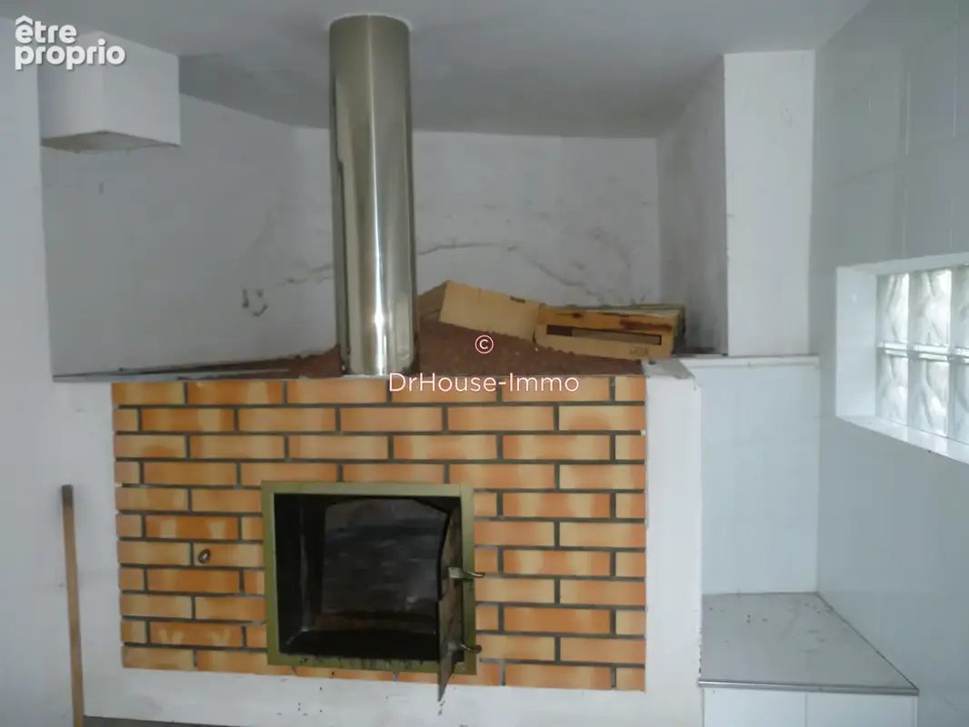 Commerce 22 m² à vendre à Solignat (63500) - photo 3