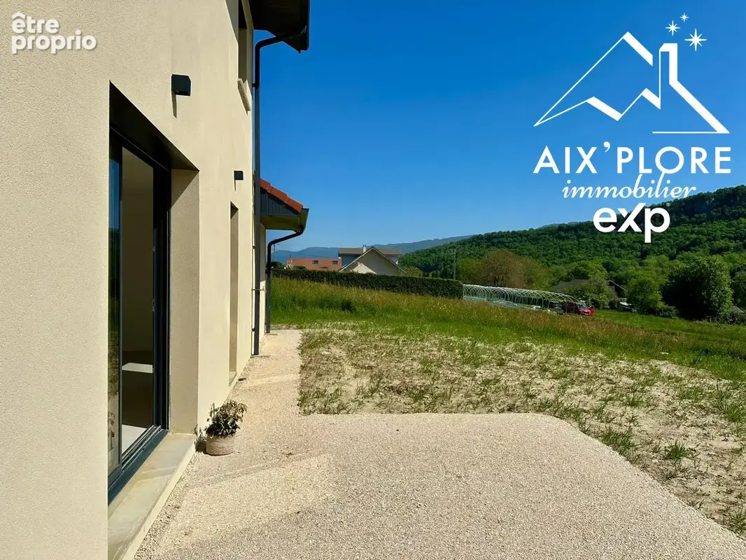 Maison 102 m² à Saint-Pierre-De-Curtille  - photo 2