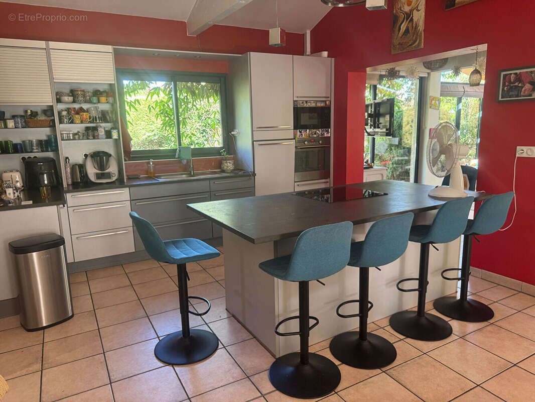 Rare au coeur de Francheville le Haut maison 7 pièce(s) 211 m2 au calme - photo 3