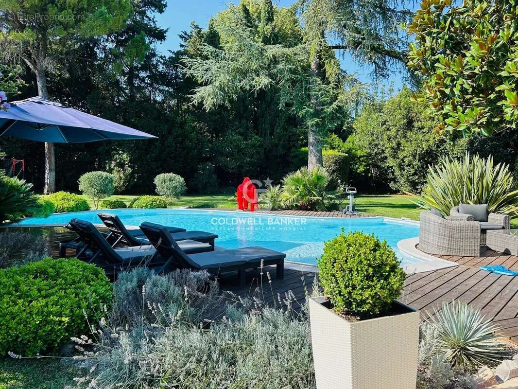 Maison à MOUGINS
