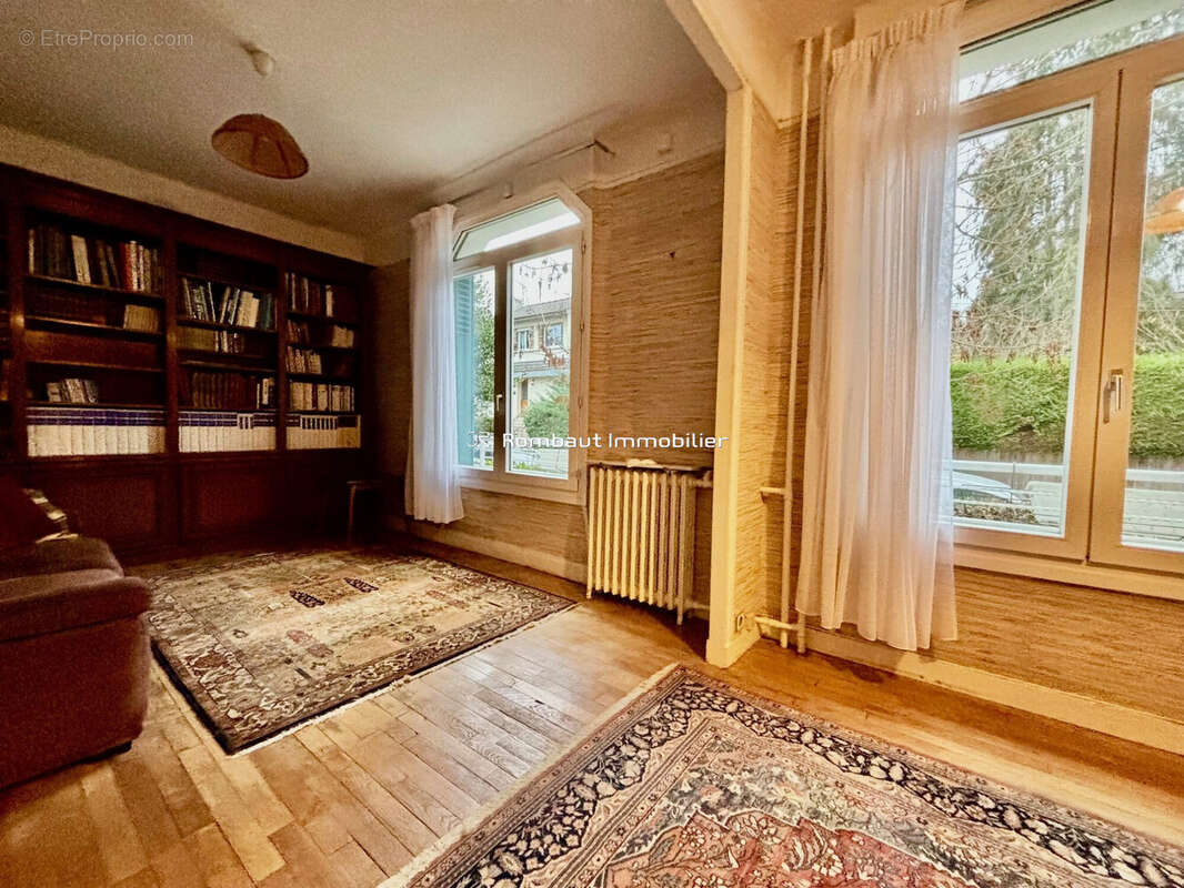 Maison à LA CELLE-SAINT-CLOUD