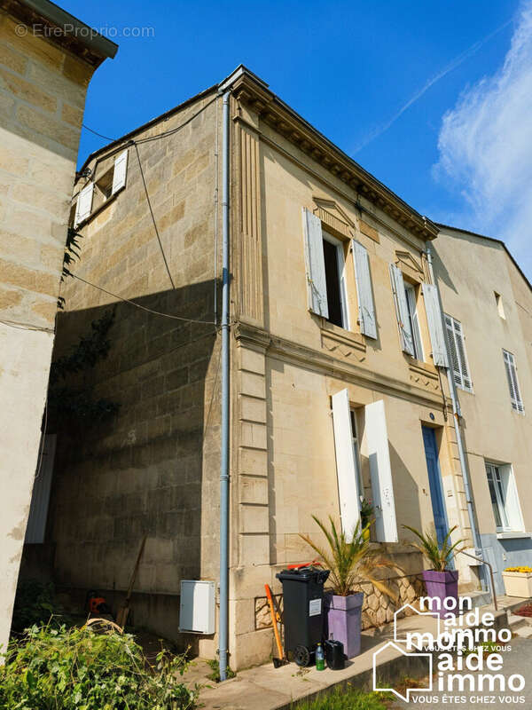Maison à CASTILLON-LA-BATAILLE