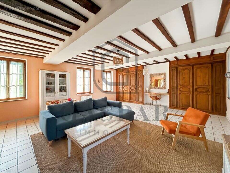 Maison à VITRAI-SOUS-LAIGLE