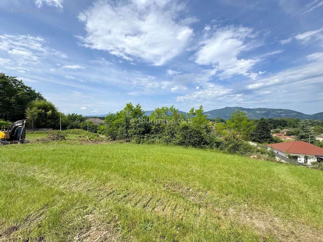 Terrain à CORBELIN