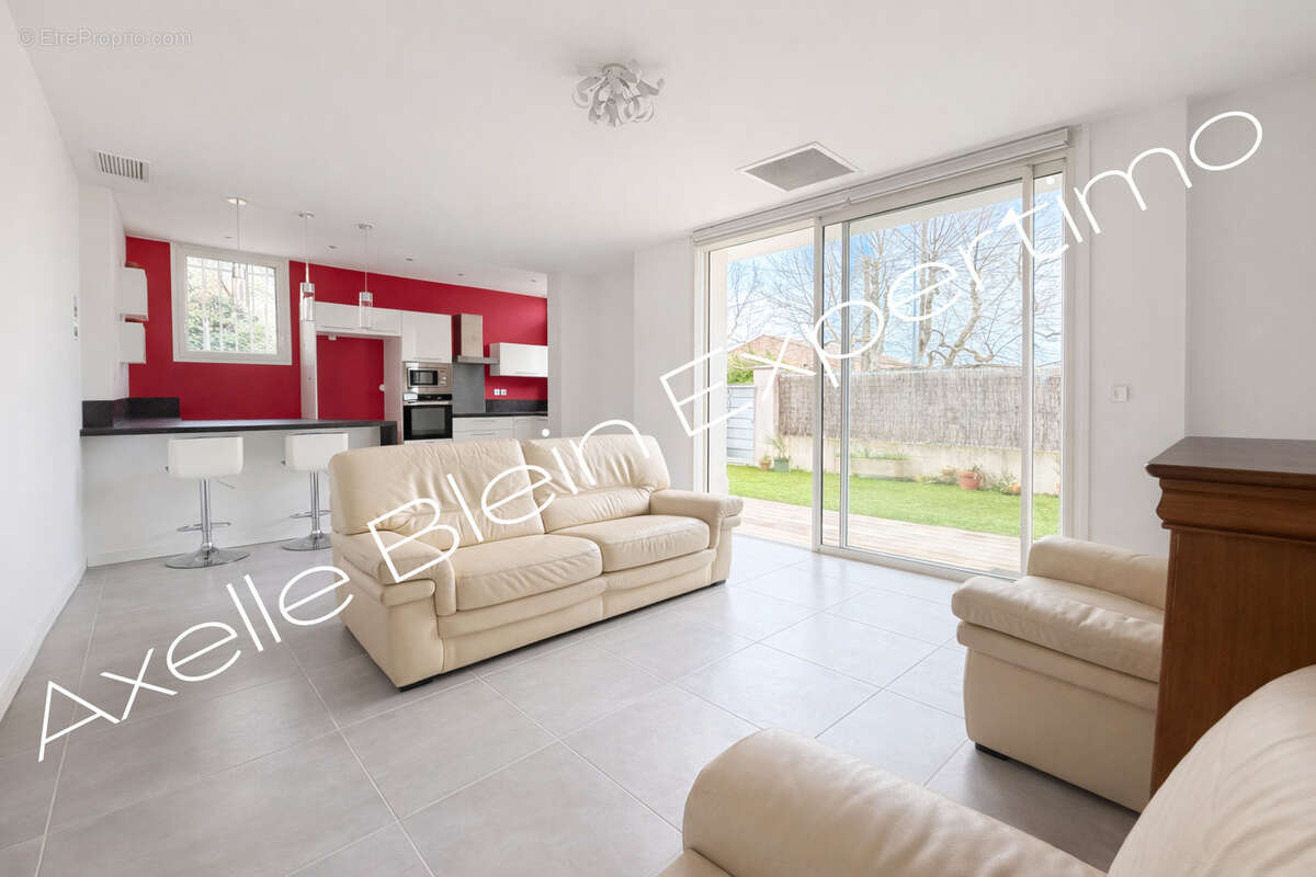 Bien rare à Aubagne   Appartement de caractère 128m2 habitable + chai de 100 m2   potentiel loft / atelier - photo 6
