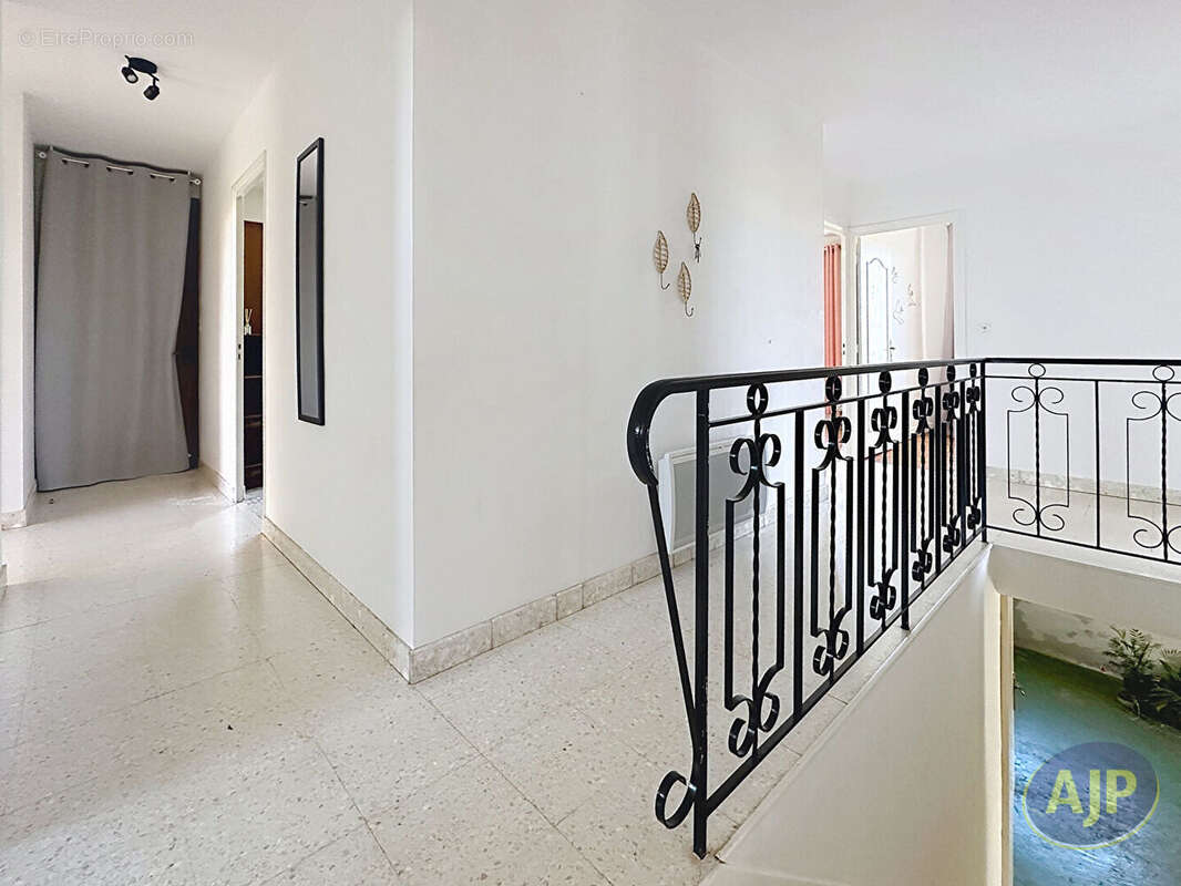 Maison à MOSNAC