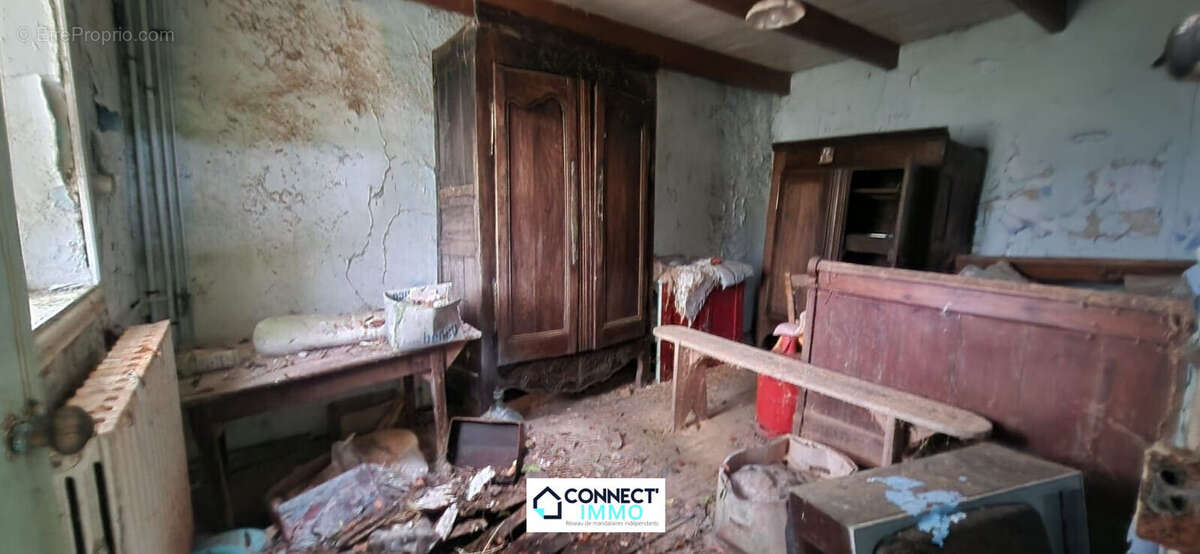 Maison à LE CLOITRE-SAINT-THEGONNEC