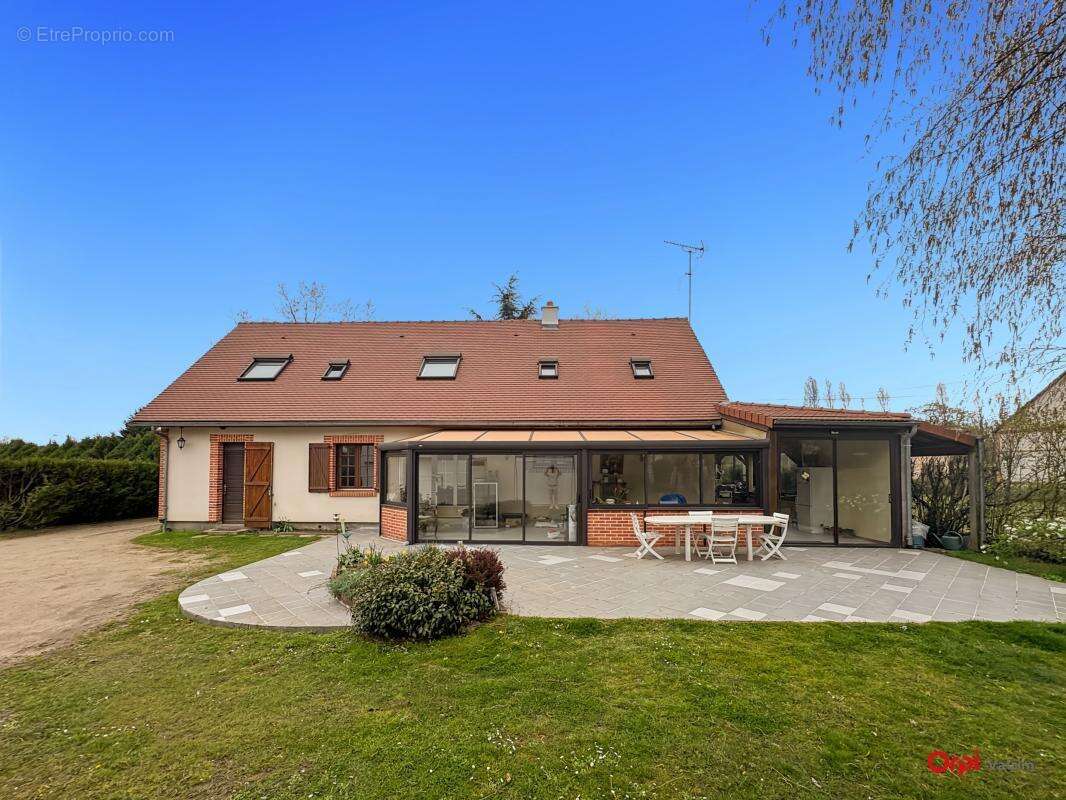 Maison à LIGNY-LE-RIBAULT