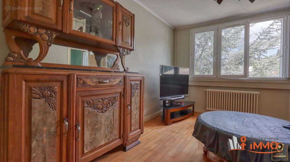 Appartement à SAINT-ETIENNE