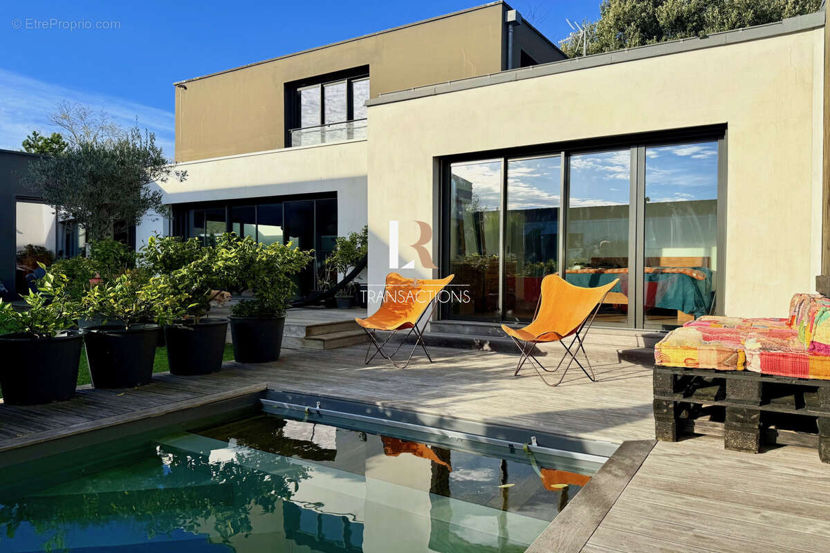 Maison à LA ROCHELLE