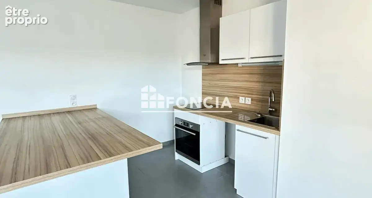 MARSEILLE FLAMMARION / LONGCHAMP - Appartement T2 - 45 m² - terrasse - parking - Exposé Ouest - Résidence 2019 - photo 8