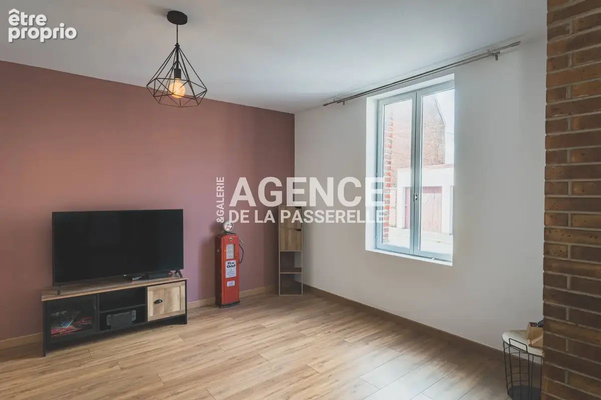 Maison rénovée de 118m2, 4 chambres, jardin et piscine. - photo 4
