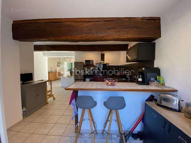 Maison à VILLECOMTAL-SUR-ARROS