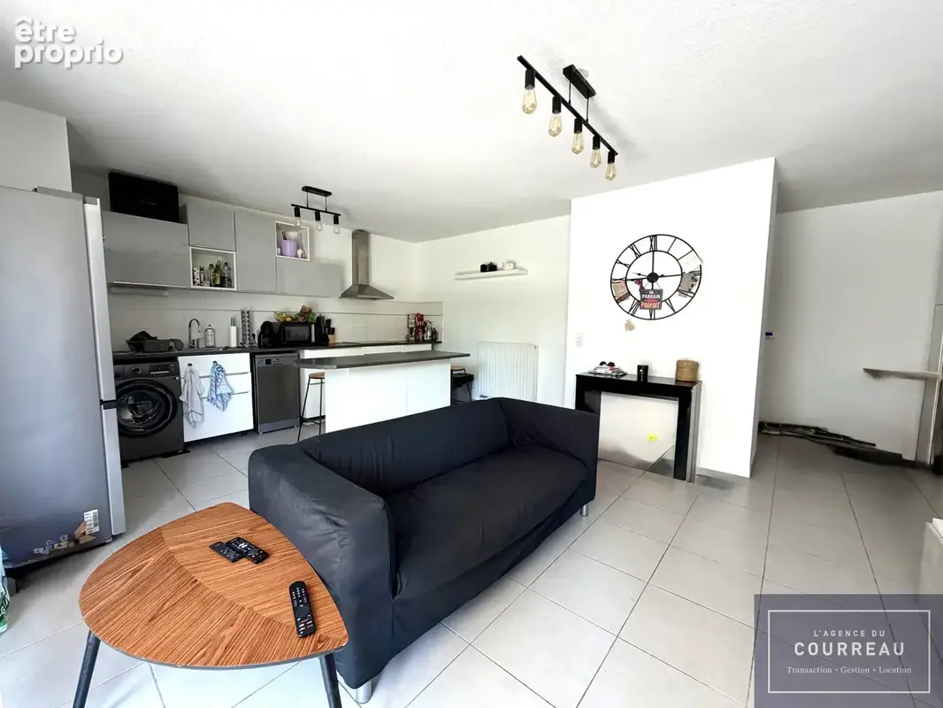 Un appartement F2 de 49 m2 avec terrasse et garage - photo 3