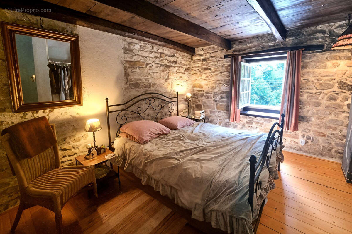 Maison à AMBERT