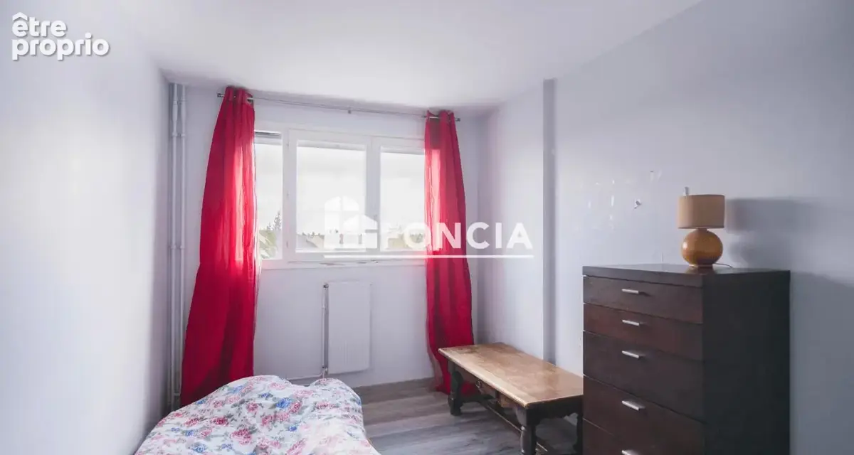 Appartement T4 de 77m2 - Olivet val - photo 7