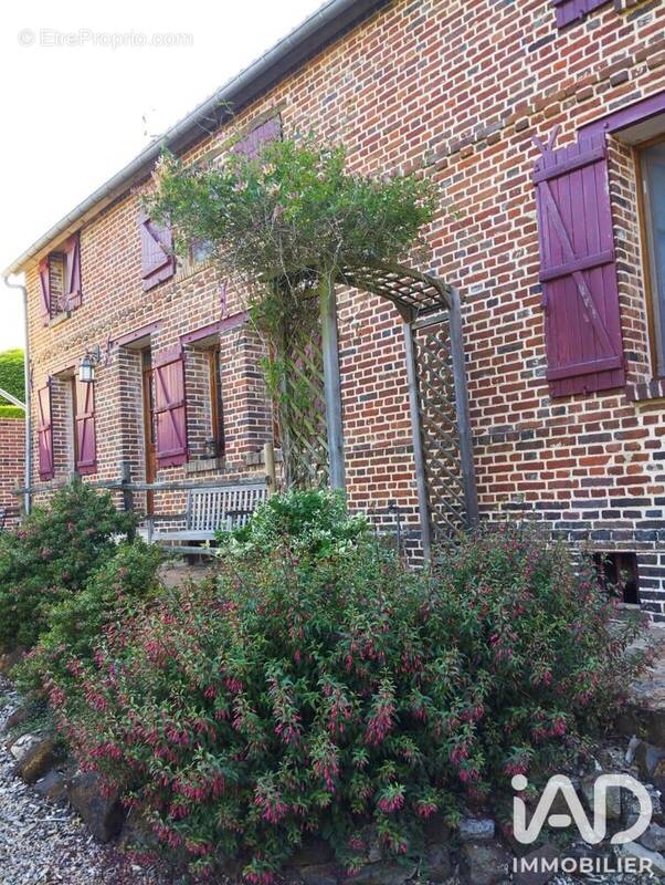 Photo 1 - Maison à SAINT-GERMAIN-LA-POTERIE