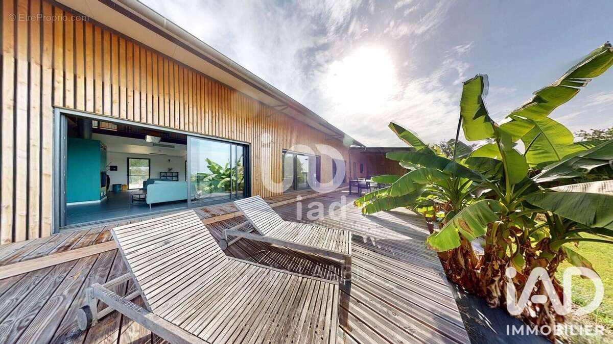 Maison 268 m² à Montesquieu  - photo 8
