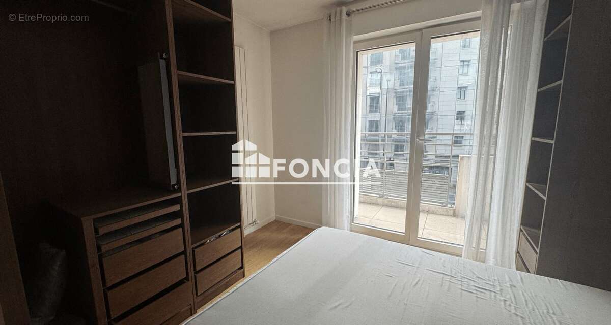 Appartement à LEVALLOIS-PERRET