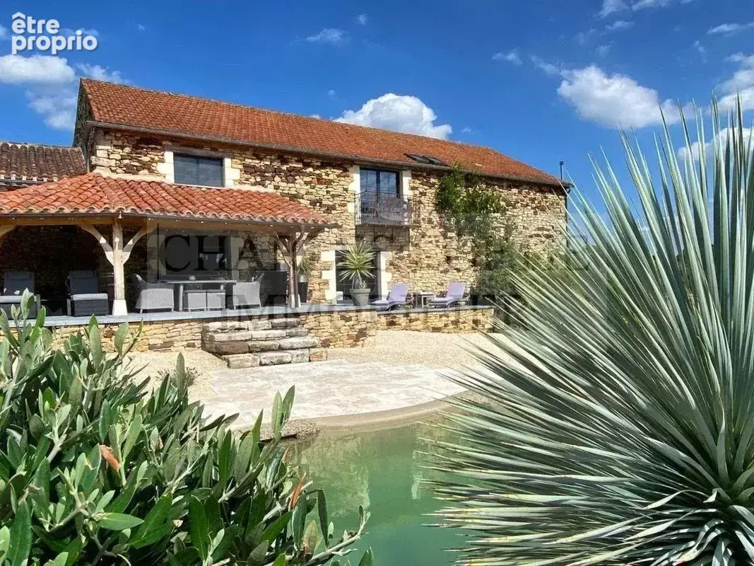 Somptueuse maison de maître avec gîte, dépendances et piscine naturelle - photo 32