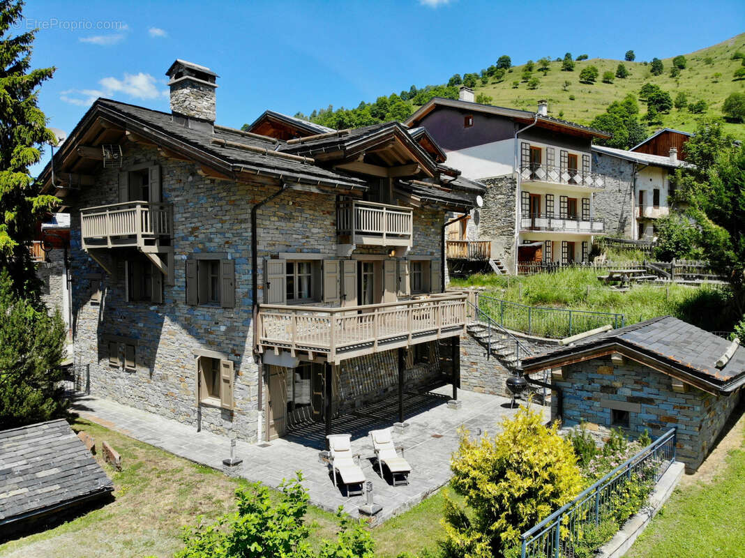 Maison à SAINT-MARTIN-DE-BELLEVILLE