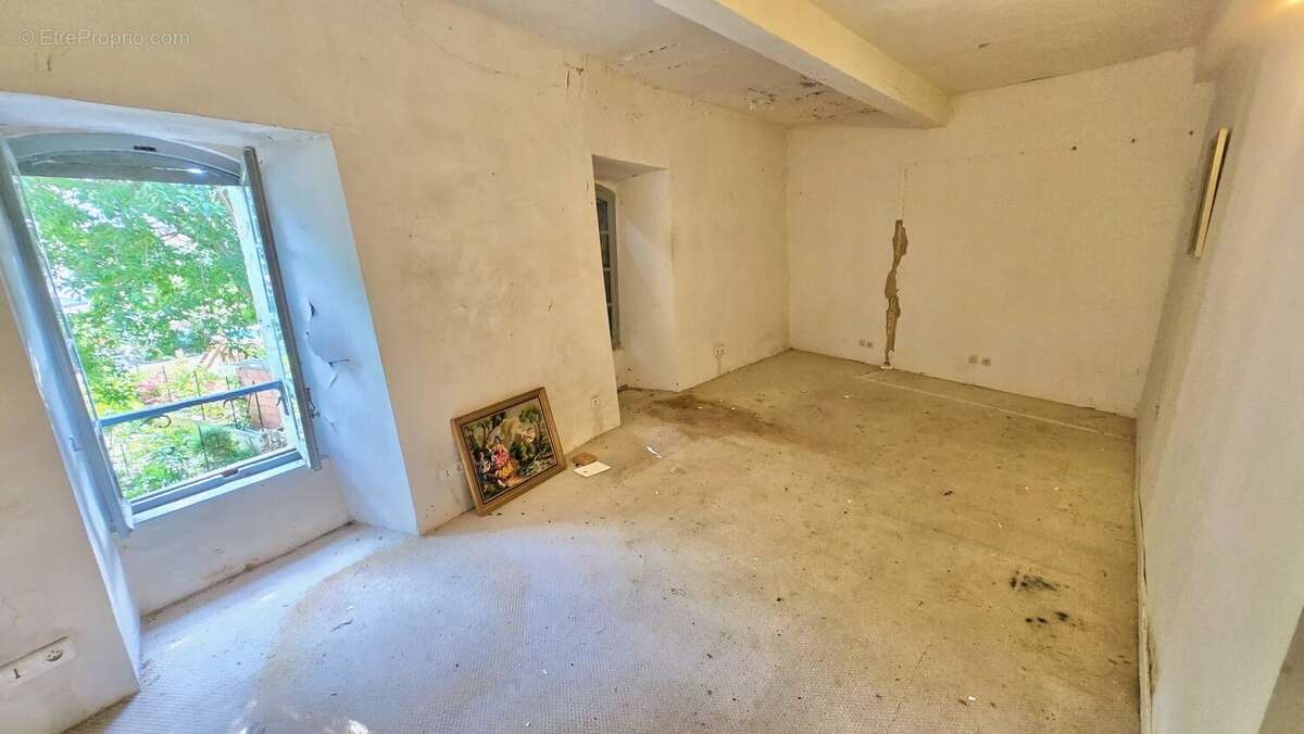 Maison à ESPONDEILHAN