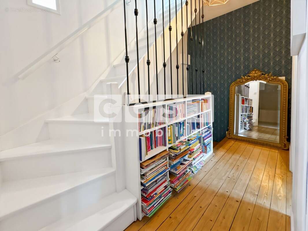 Maison à ASNIERES-SUR-SEINE
