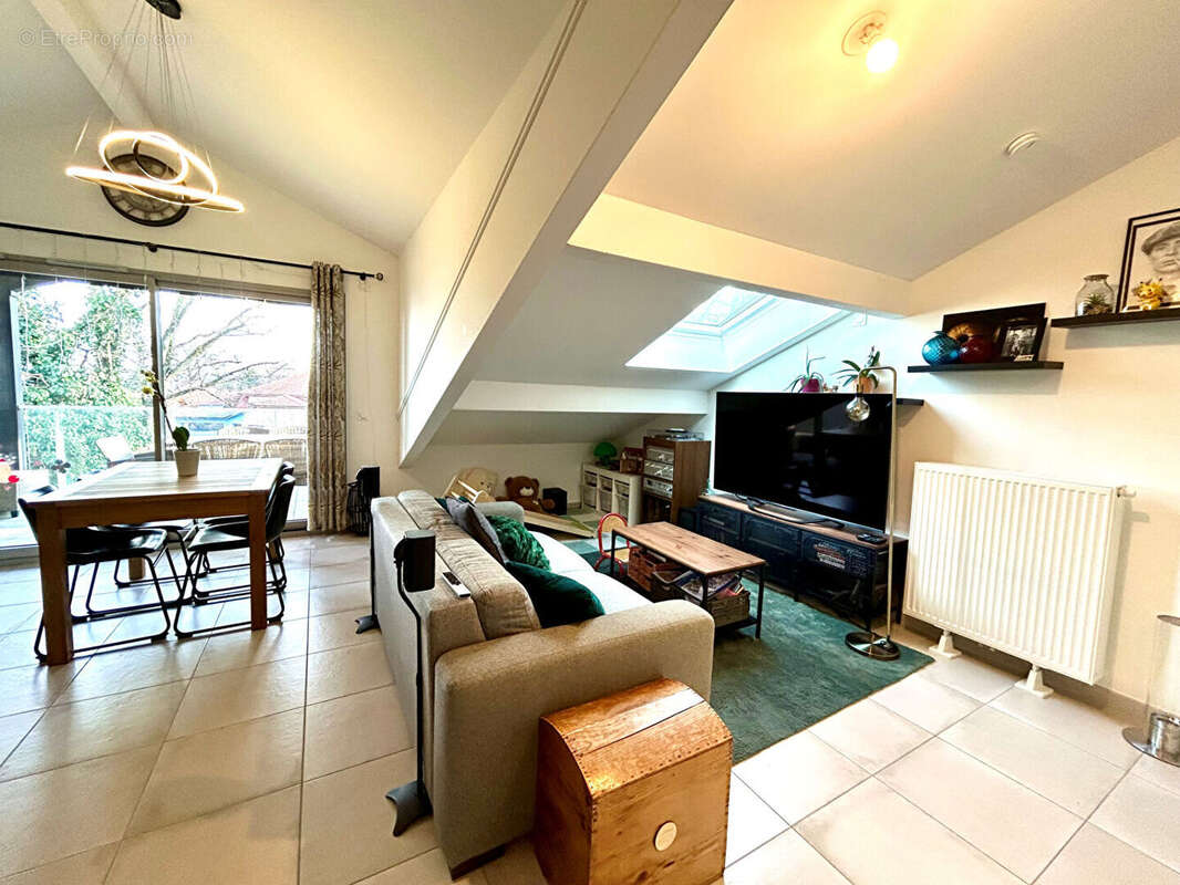 Appartement à ANTHY-SUR-LEMAN