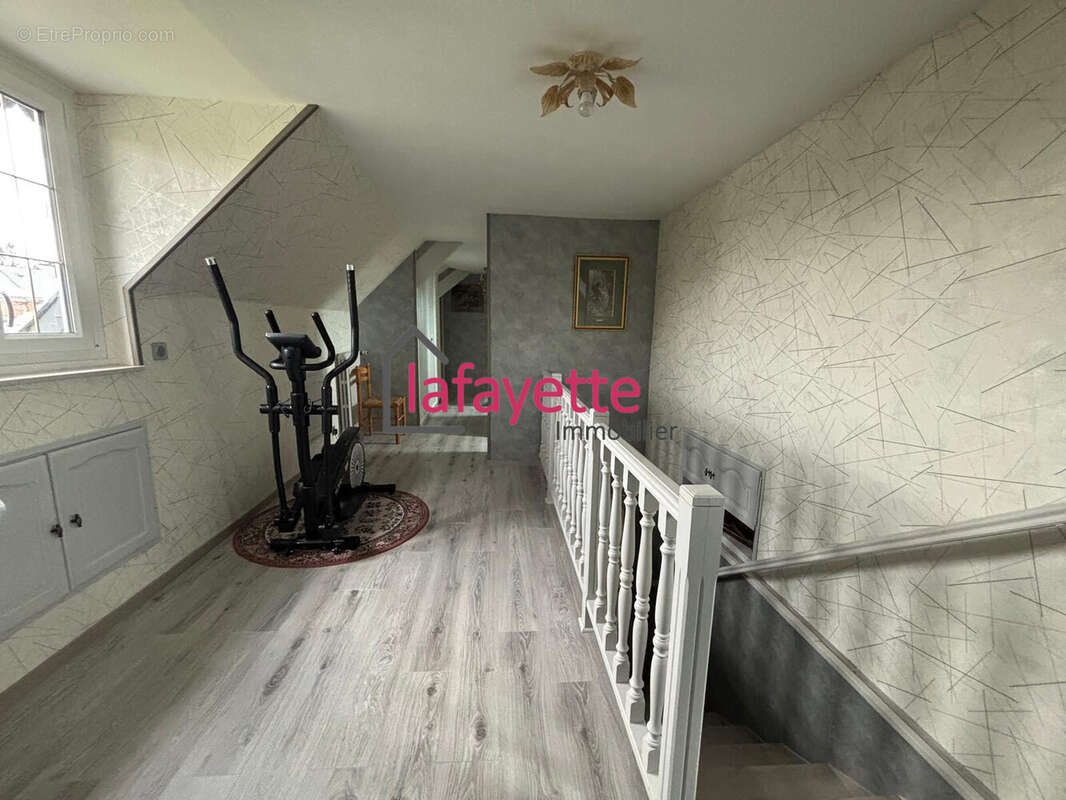 Maison à ECRAINVILLE