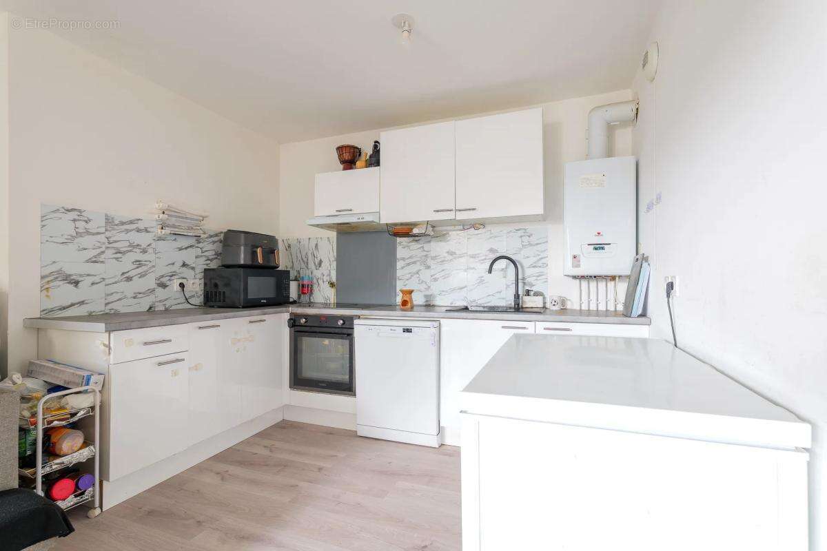 Appartement à LE BLANC-MESNIL