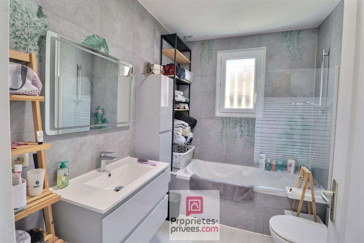 Maison à SAINT-HIPPOLYTE