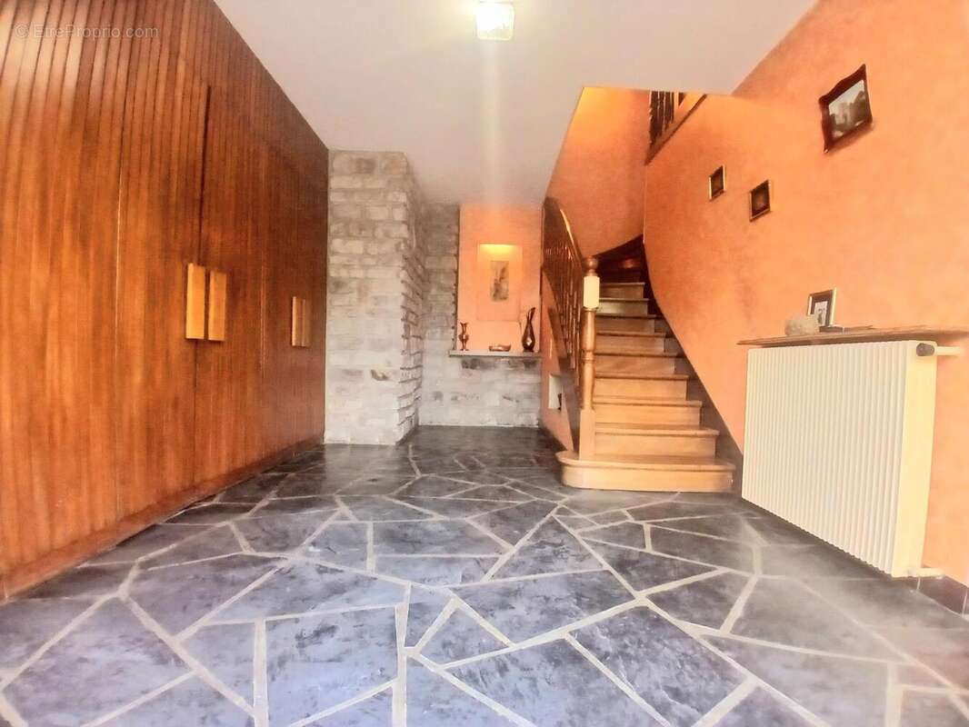 Photo 2 - Maison à CHARLEVILLE-MEZIERES