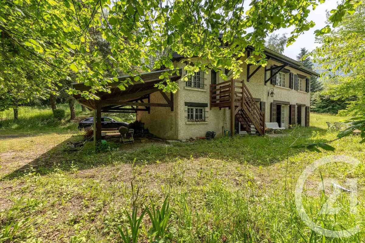 Maison à SAINT-MARTIN-D'URIAGE