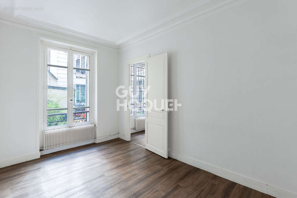 Appartement à PARIS-12E
