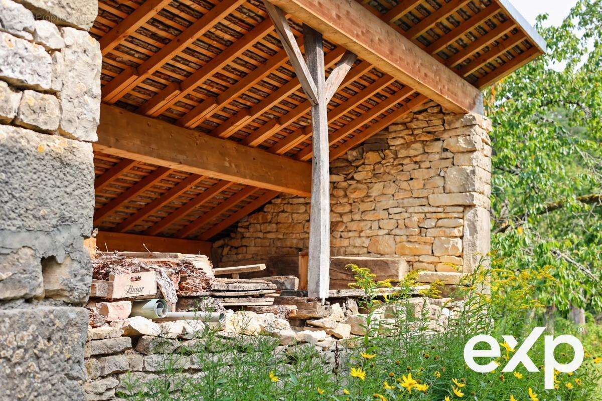 Maison à MONTFERRAND-LE-CHATEAU