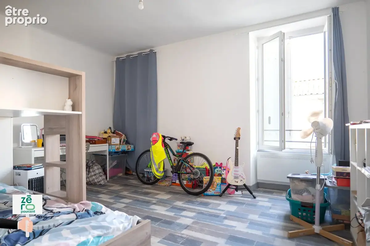 Luçon hyper-centre   immeuble de rapport   3 appartements loués   23 400 € de revenus annuels   rentabilité +8 - photo 21