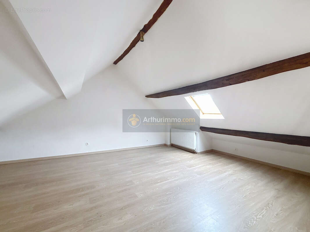 Maison à COULOMMIERS