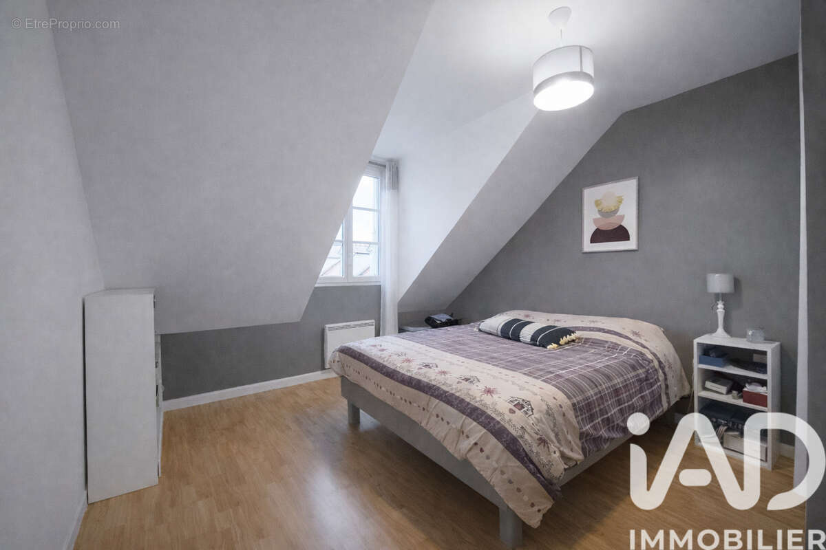 Photo 8 - Appartement à BAILLY-ROMAINVILLIERS