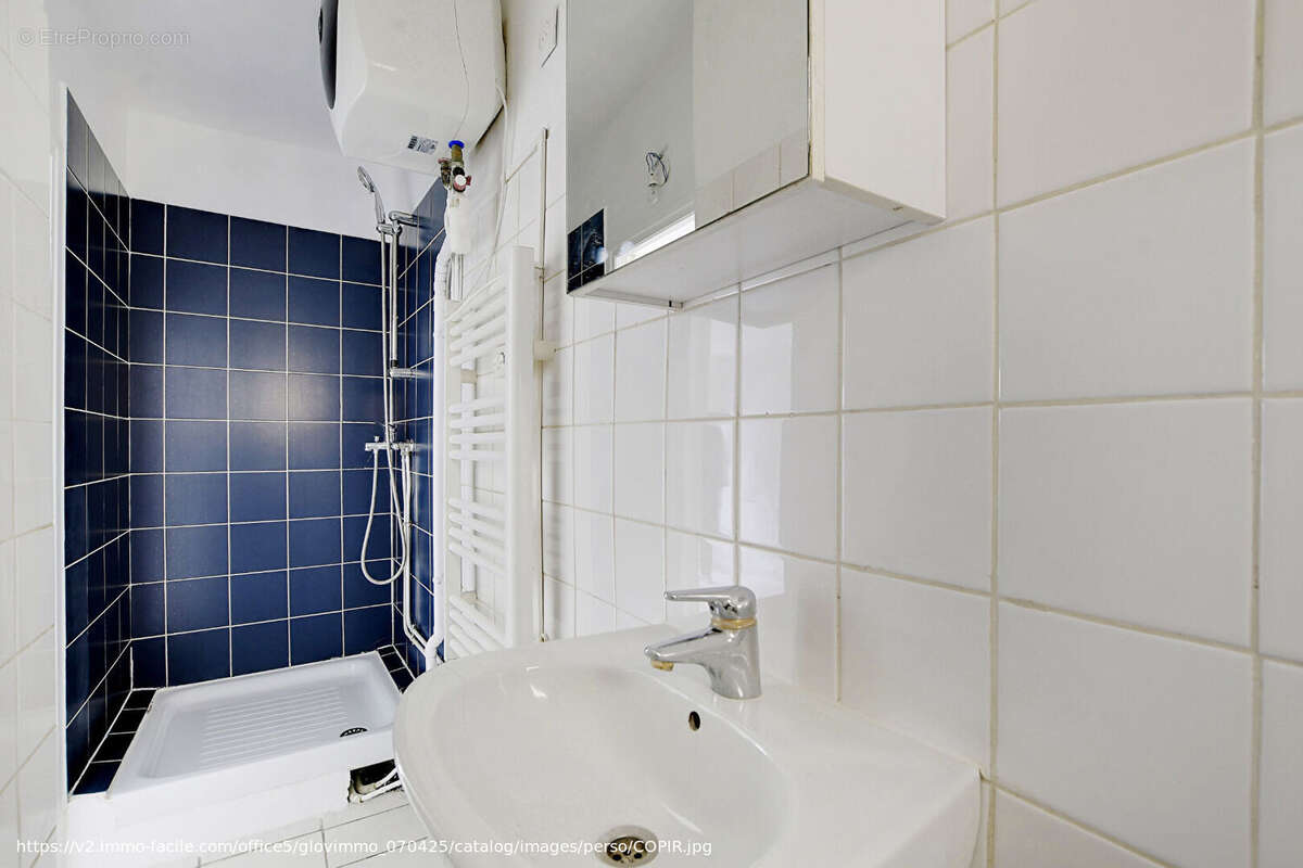 Appartement à PARIS-19E