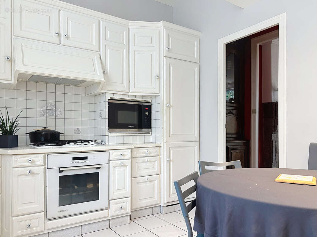 Maison à SAINT-HILAIRE-DU-HARCOUET